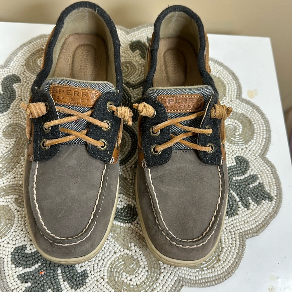 Grey tan and navy blue sperrys pro -sider